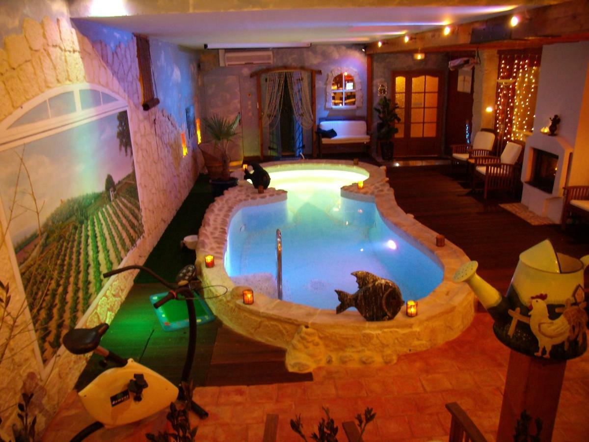 Bastide Des Princes B&B Caderousse Buitenkant foto